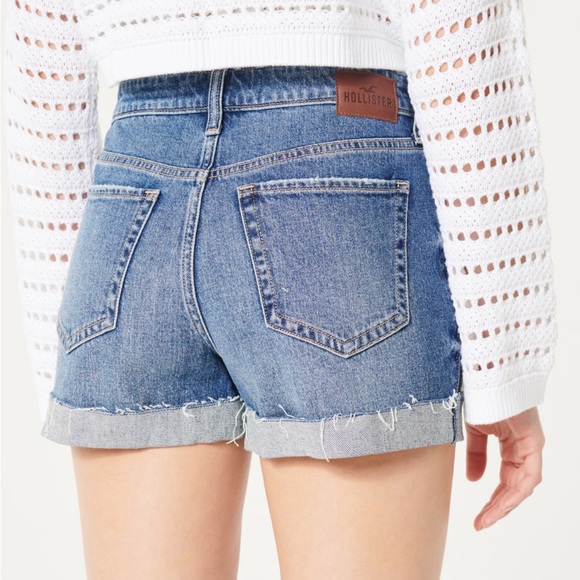 Hollister Ultra High-Rise Mom Short 3” Size 30 - Picture 2 of 5